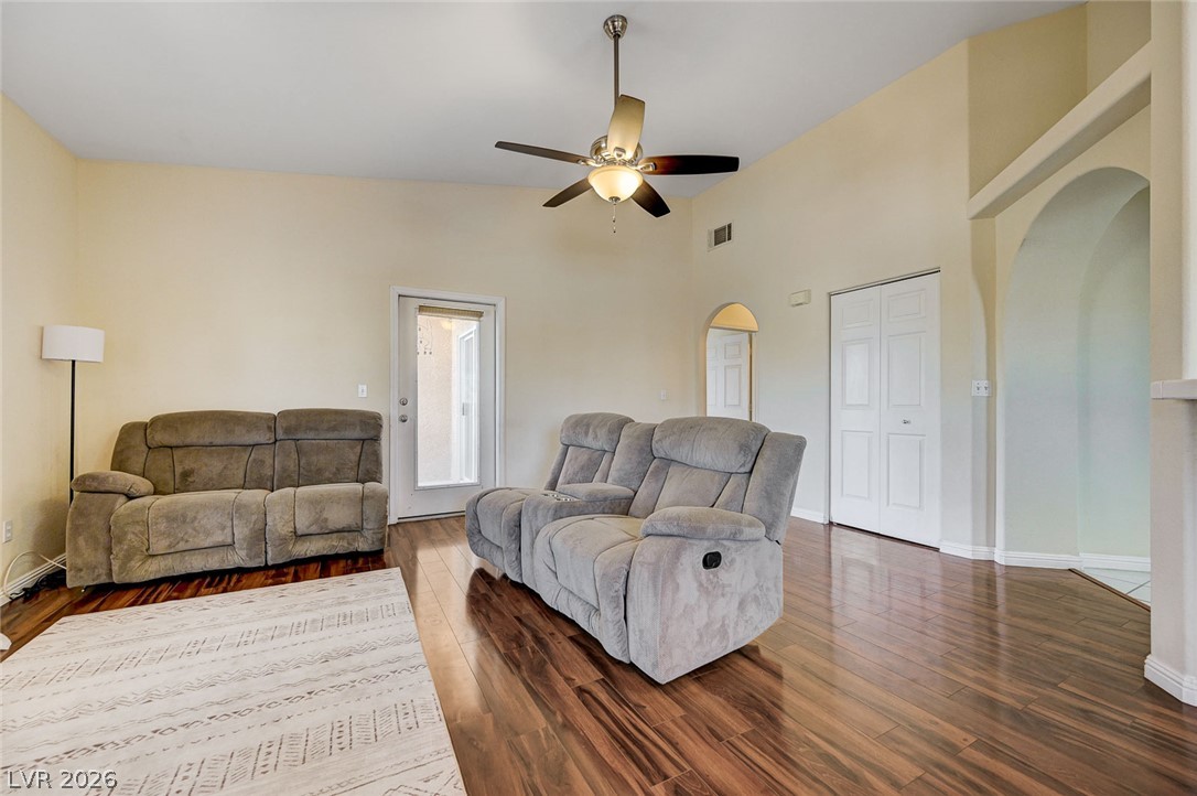 900 Heavenly Hills Court 213