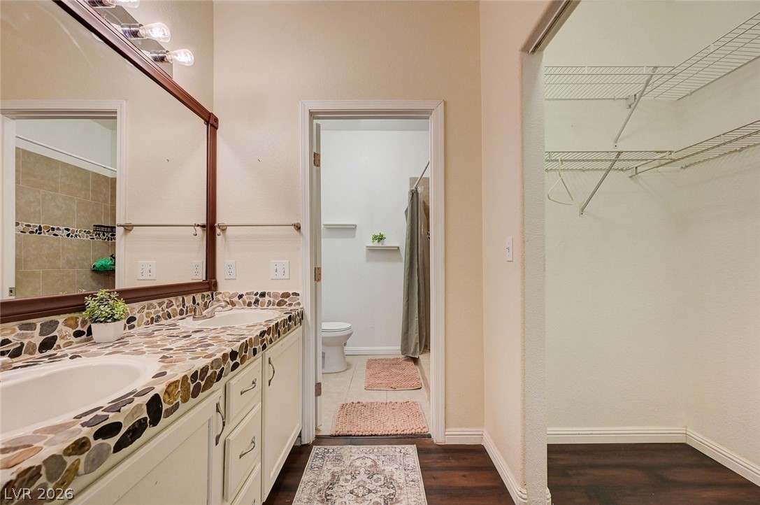 900 Heavenly Hills Court 213