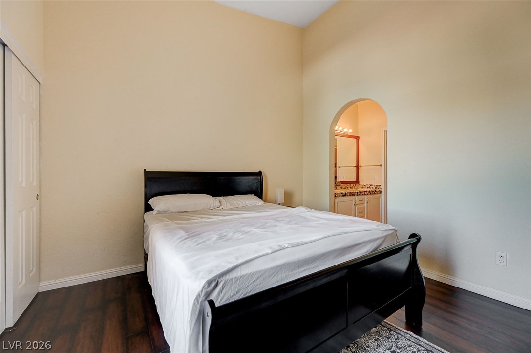 900 Heavenly Hills Court 213
