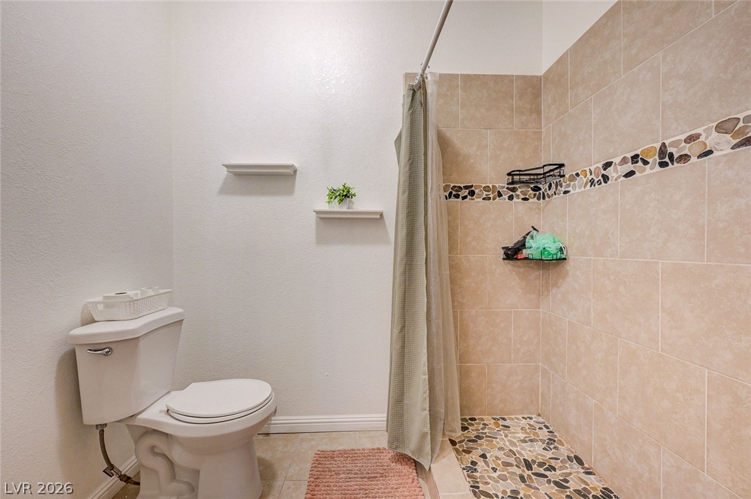 900 Heavenly Hills Court 213