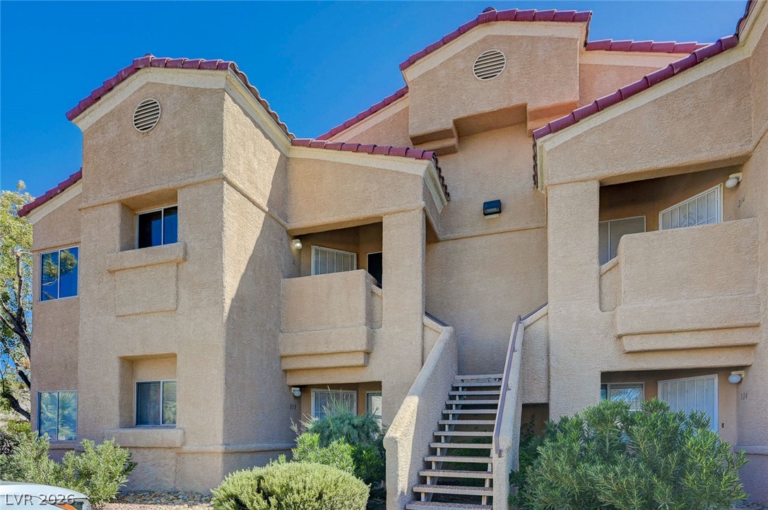 900 Heavenly Hills Court 213