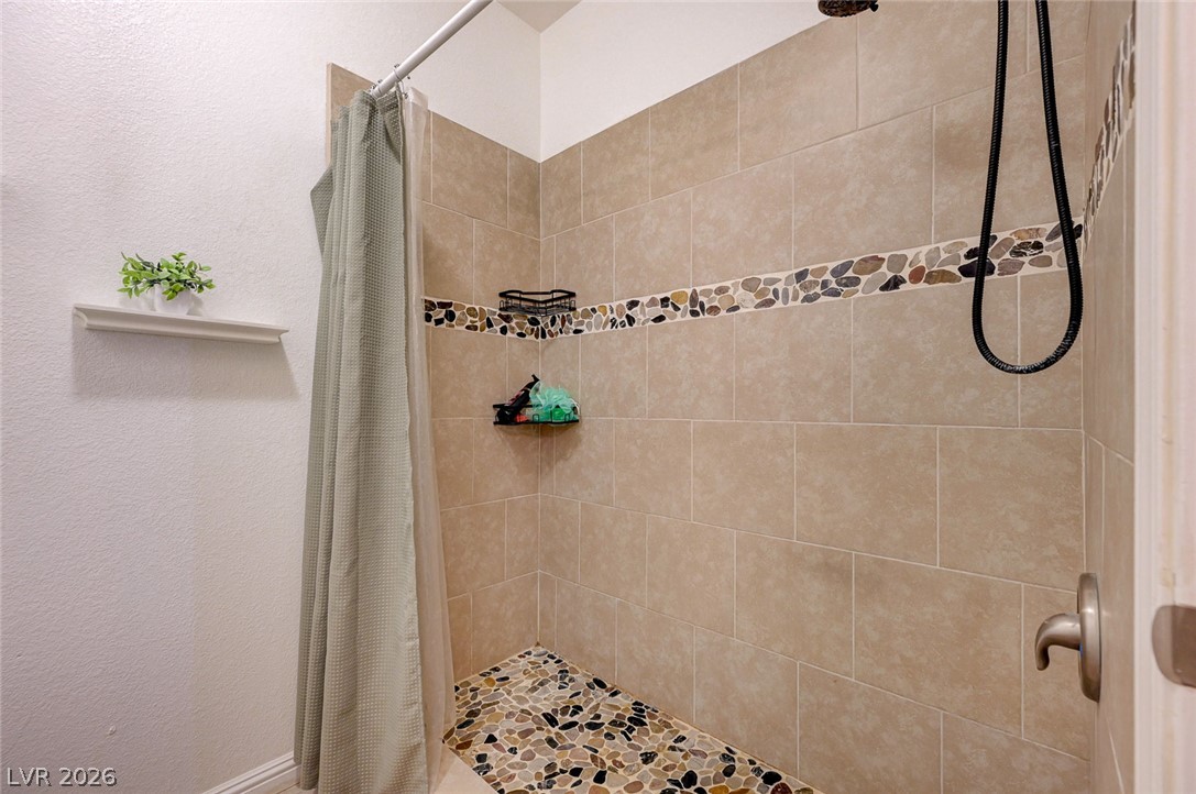 900 Heavenly Hills Court 213
