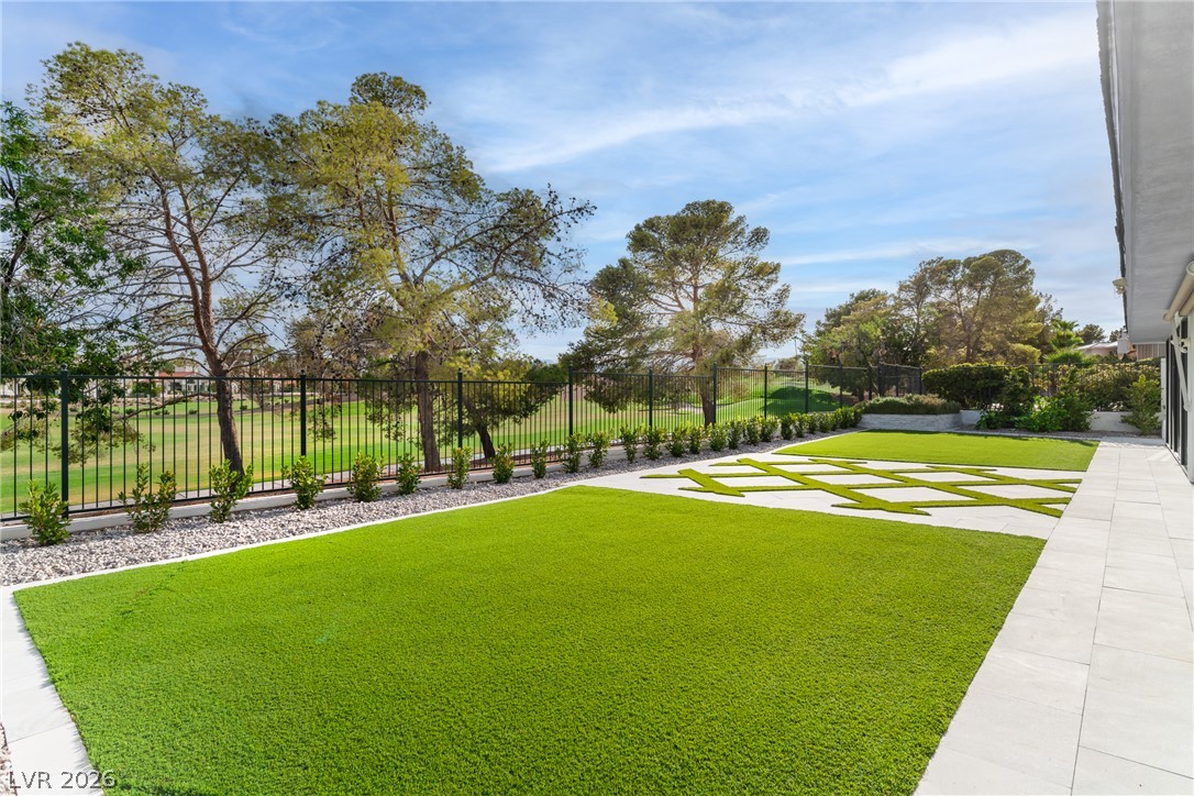 8633 Robinson Ridge Drive