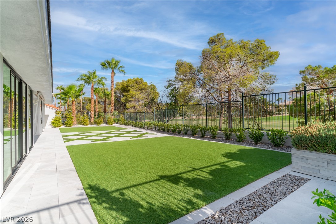 8633 Robinson Ridge Drive