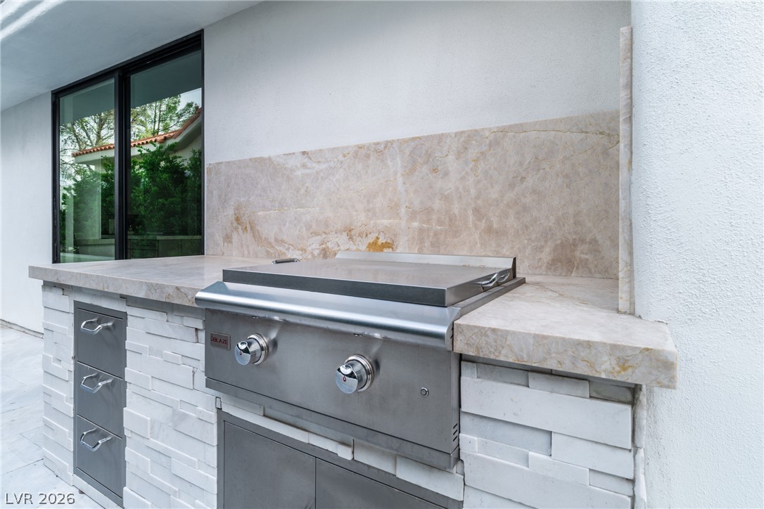 8633 Robinson Ridge Drive