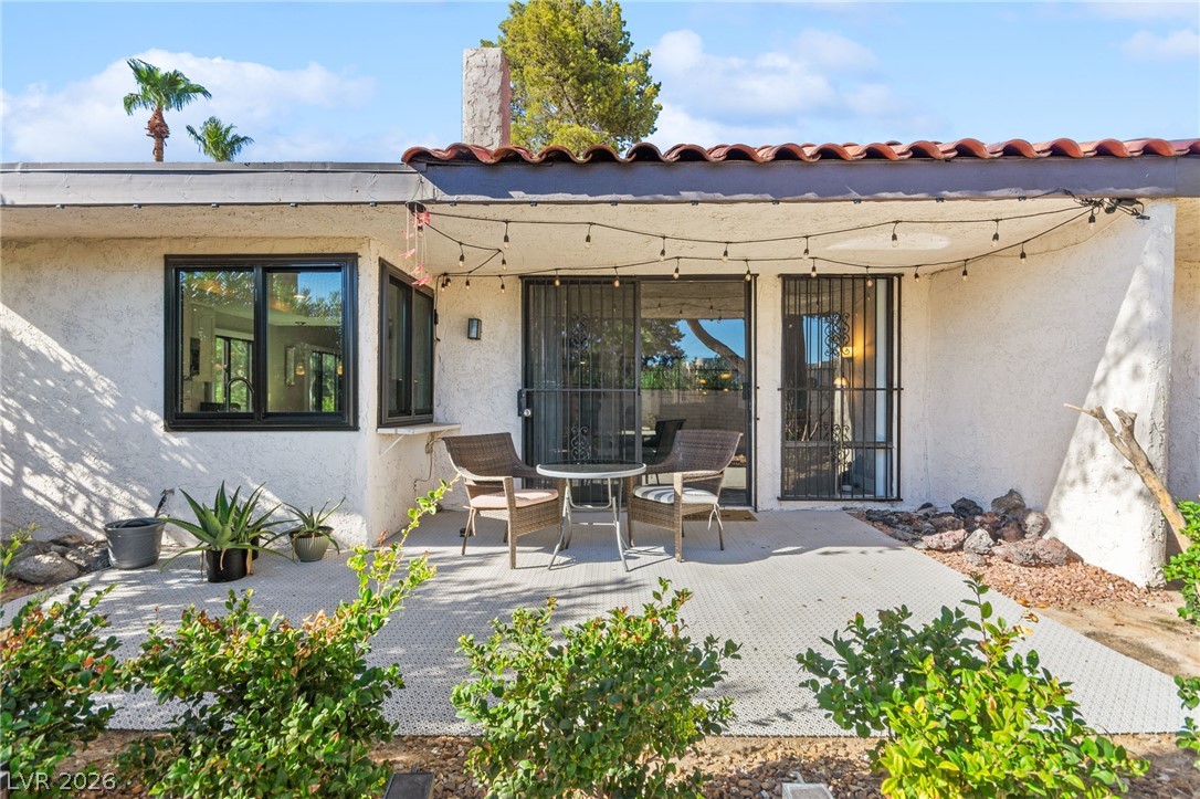 2511 Palmera Drive