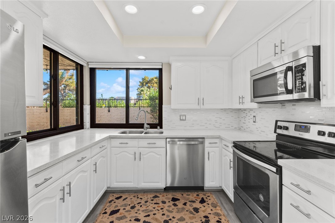 2511 Palmera Drive