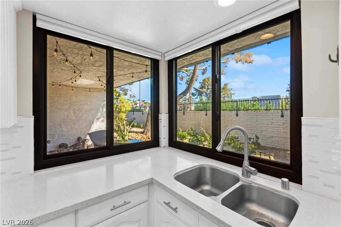 2511 Palmera Drive