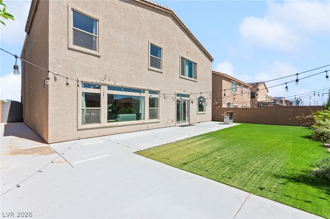 5929 Graystone Ridge Avenue