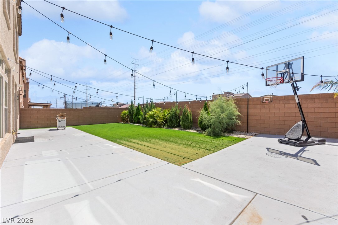 5929 Graystone Ridge Avenue