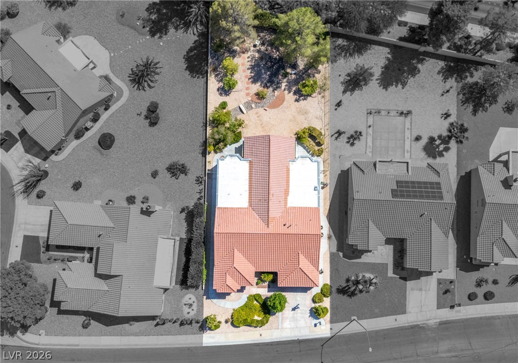 8821 Sandspring Drive