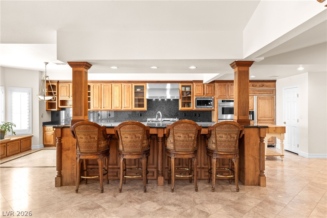 8821 Sandspring Drive
