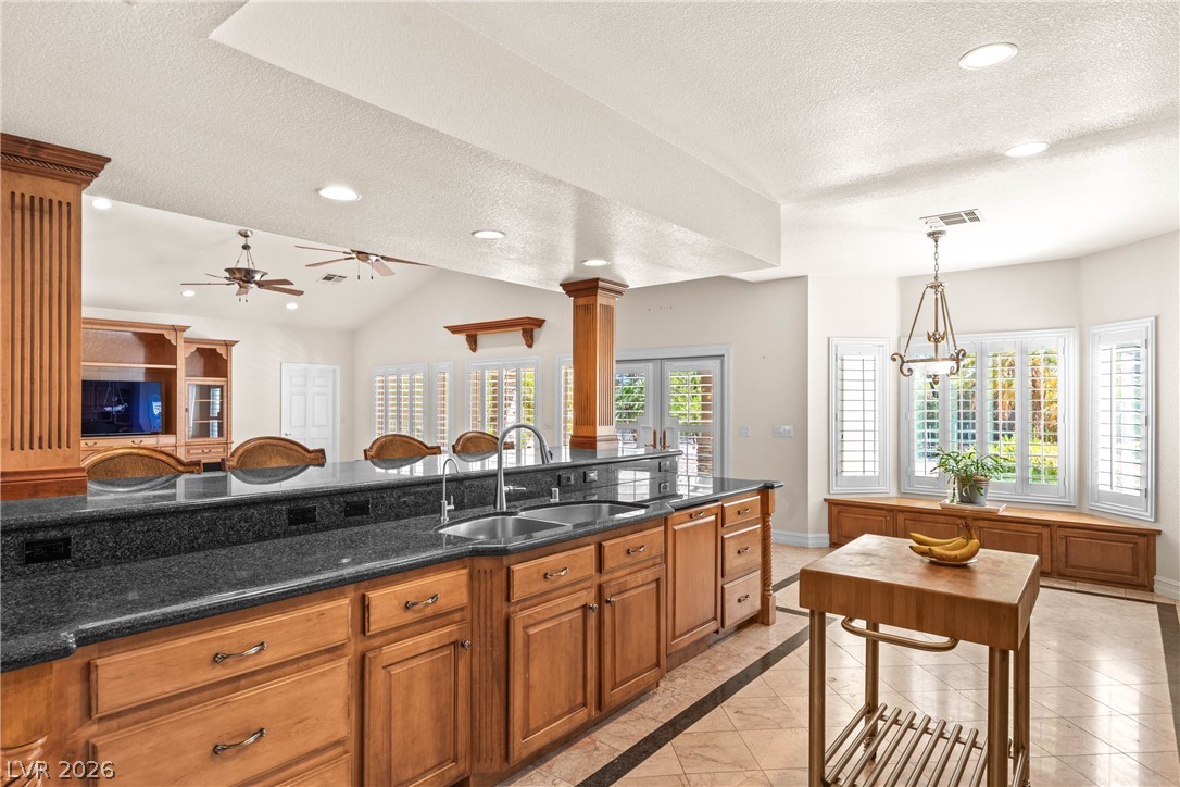 8821 Sandspring Drive