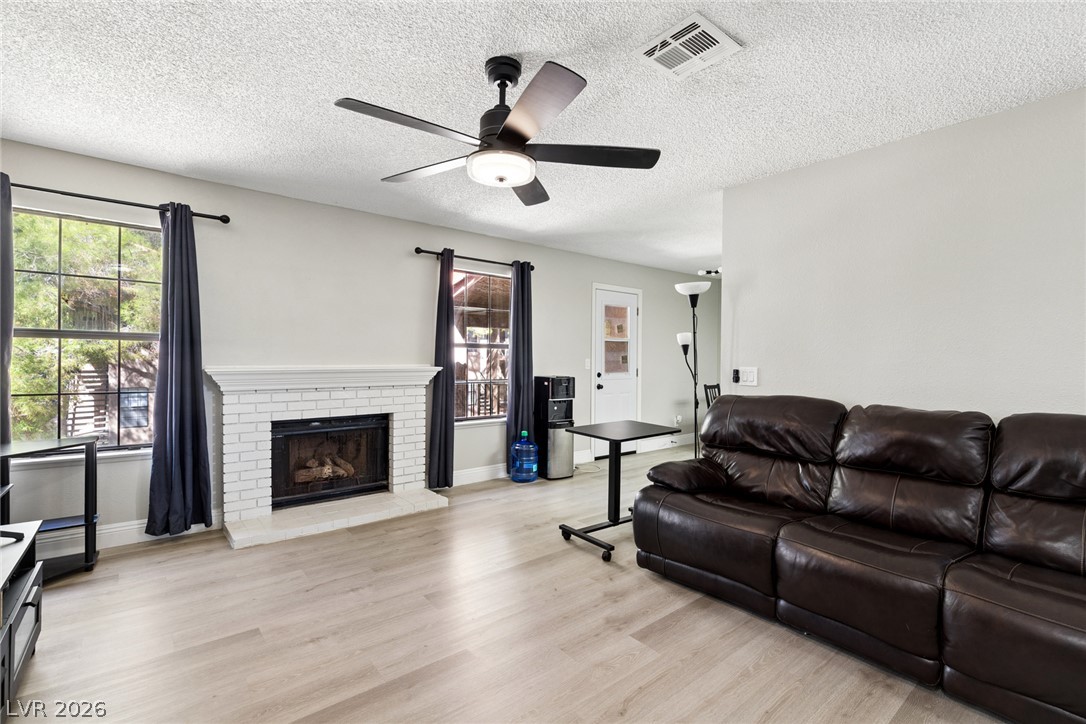5576 West Rochelle Avenue 29D
