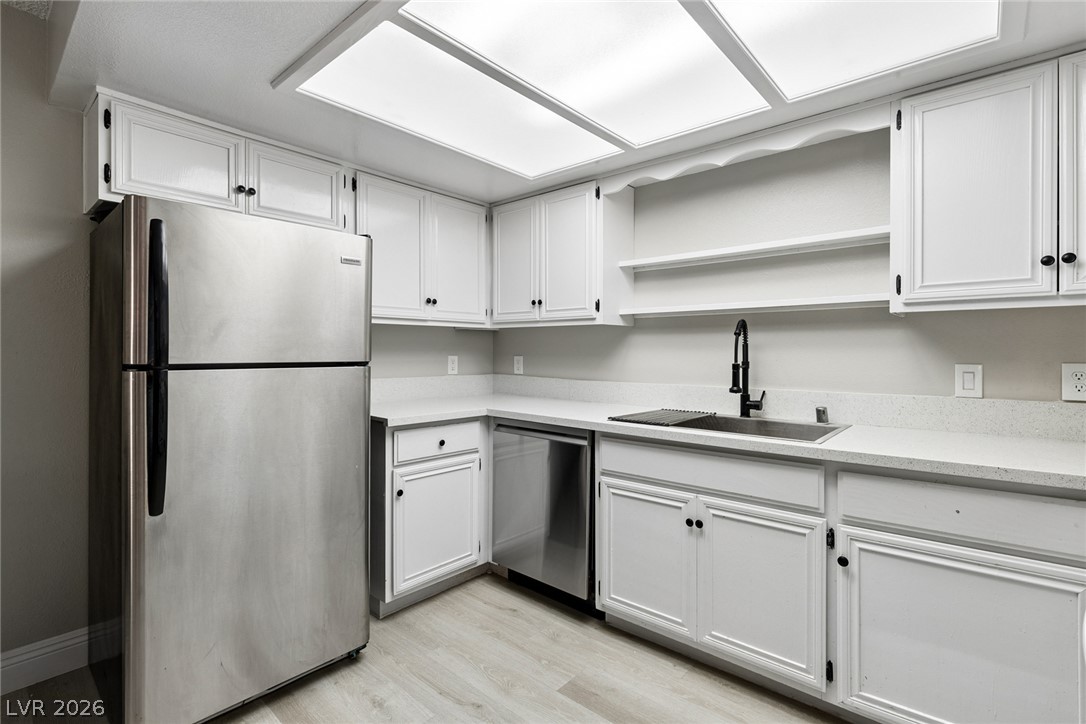 5576 West Rochelle Avenue 29D