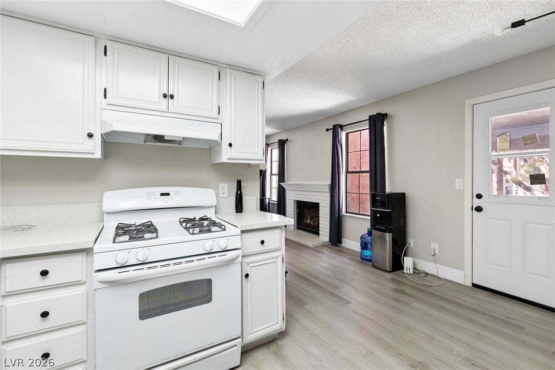 5576 West Rochelle Avenue 29D