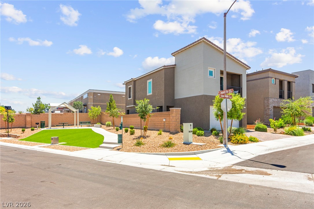 9743 Mojave Mountain Street