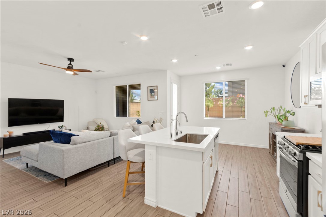 9743 Mojave Mountain Street