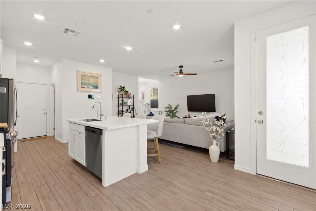 9743 Mojave Mountain Street
