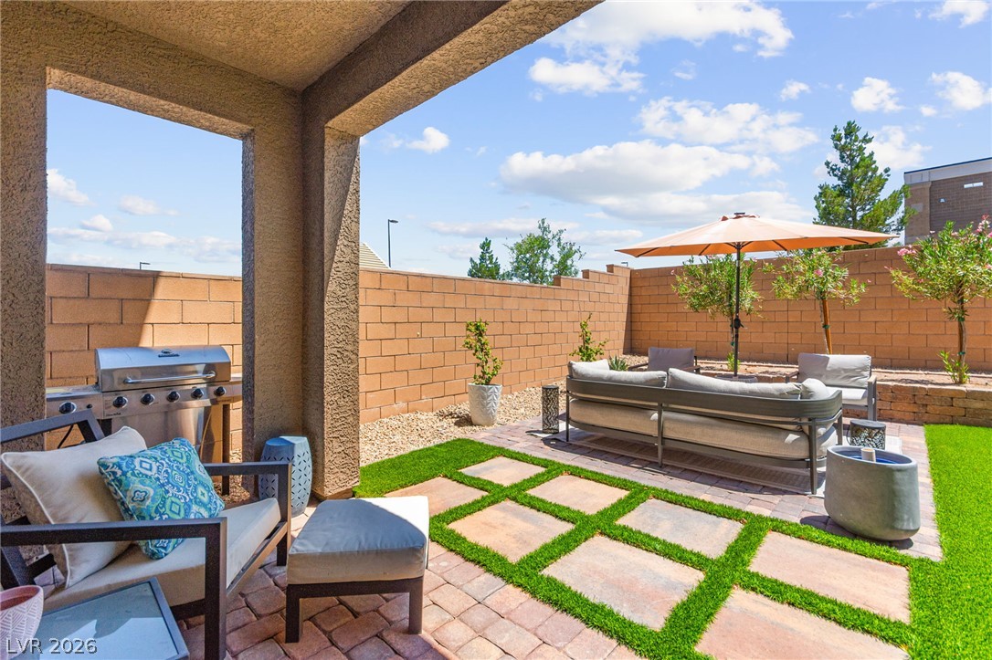 9743 Mojave Mountain Street