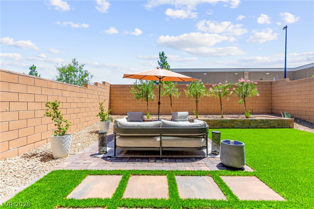9743 Mojave Mountain Street