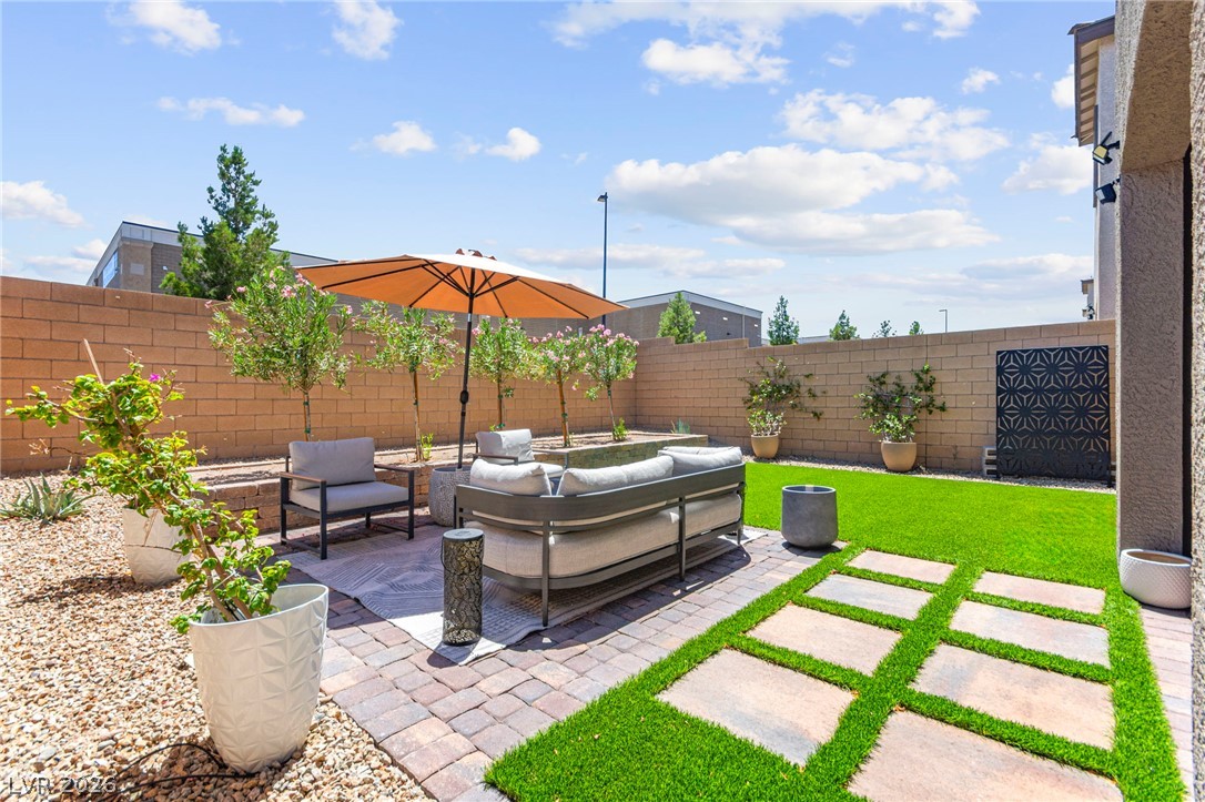 9743 Mojave Mountain Street