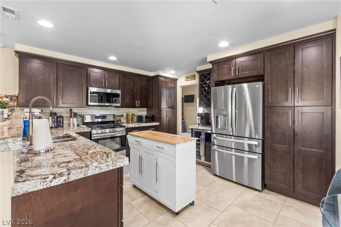 280 Willow Grove Circle