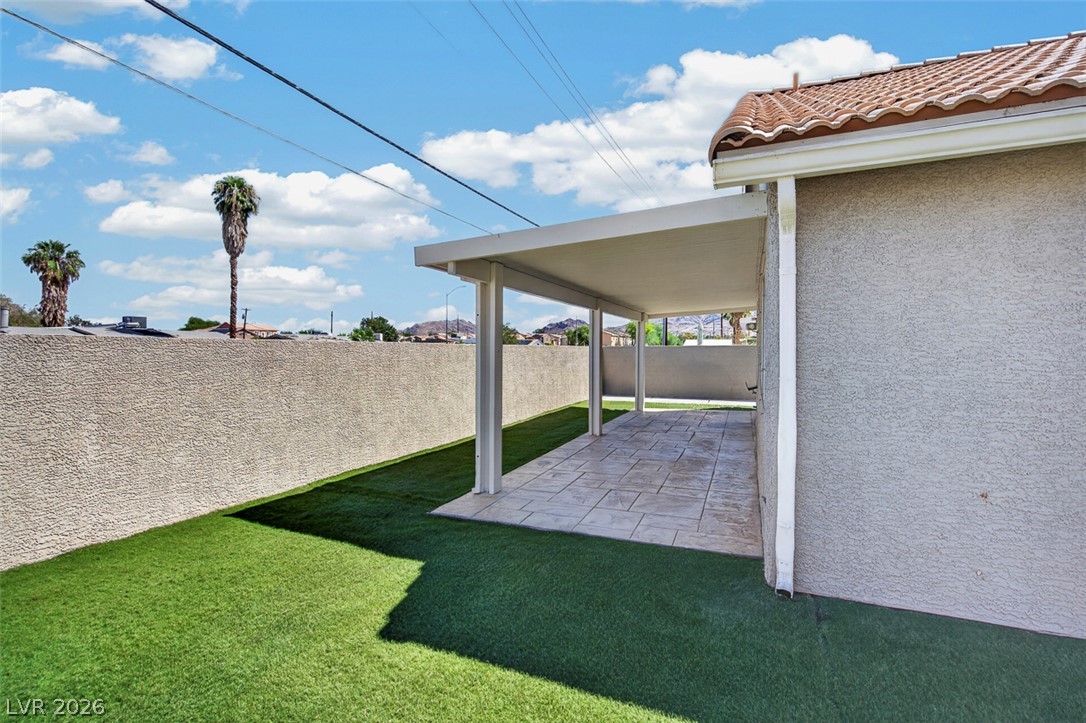 5828 Sunny Orchard Lane