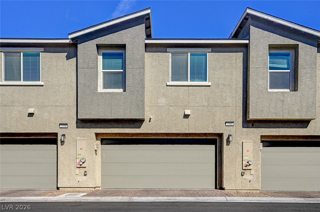 2960 Fire Cracker Red Street