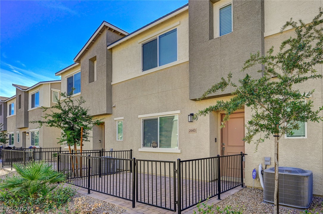 2960 Fire Cracker Red Street
