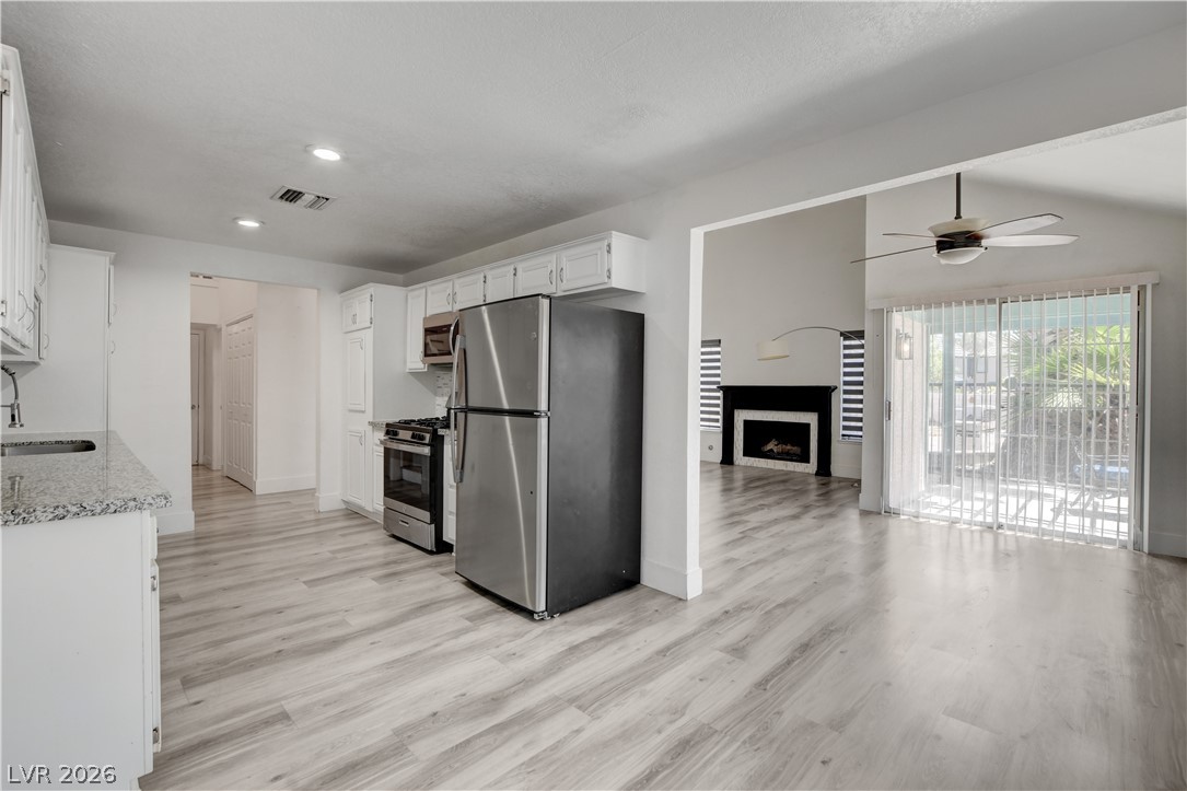 4049 Chalfont Court