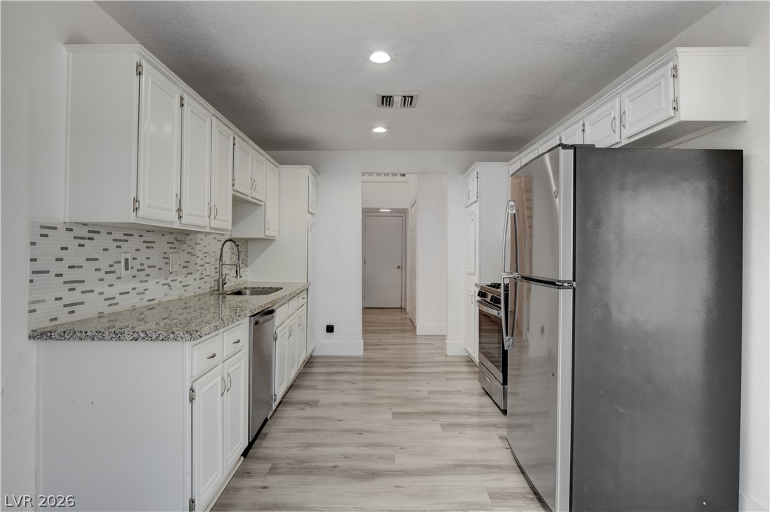 4049 Chalfont Court