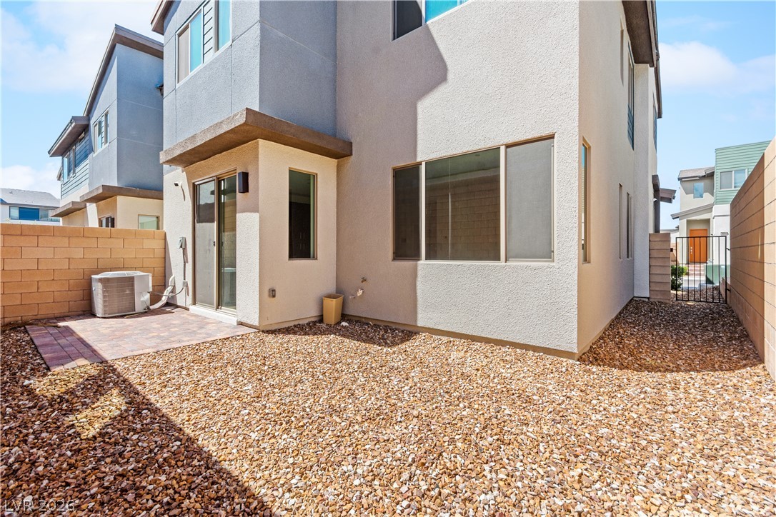 3357 Santa Verdiana Street