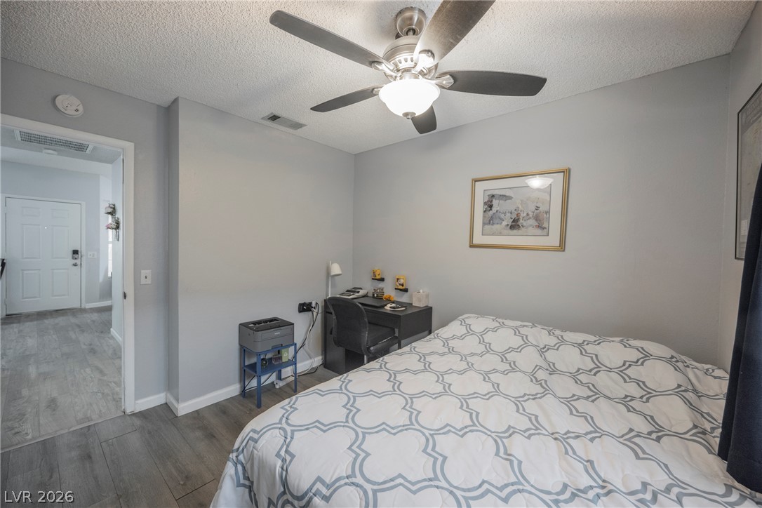 3213 Oyster Bay Street