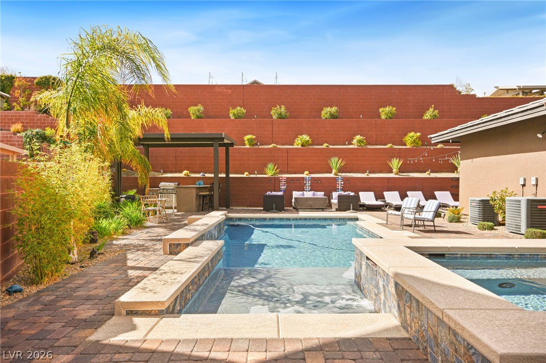 5523 Kyle Peak Court