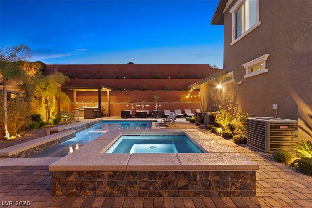 5523 Kyle Peak Court