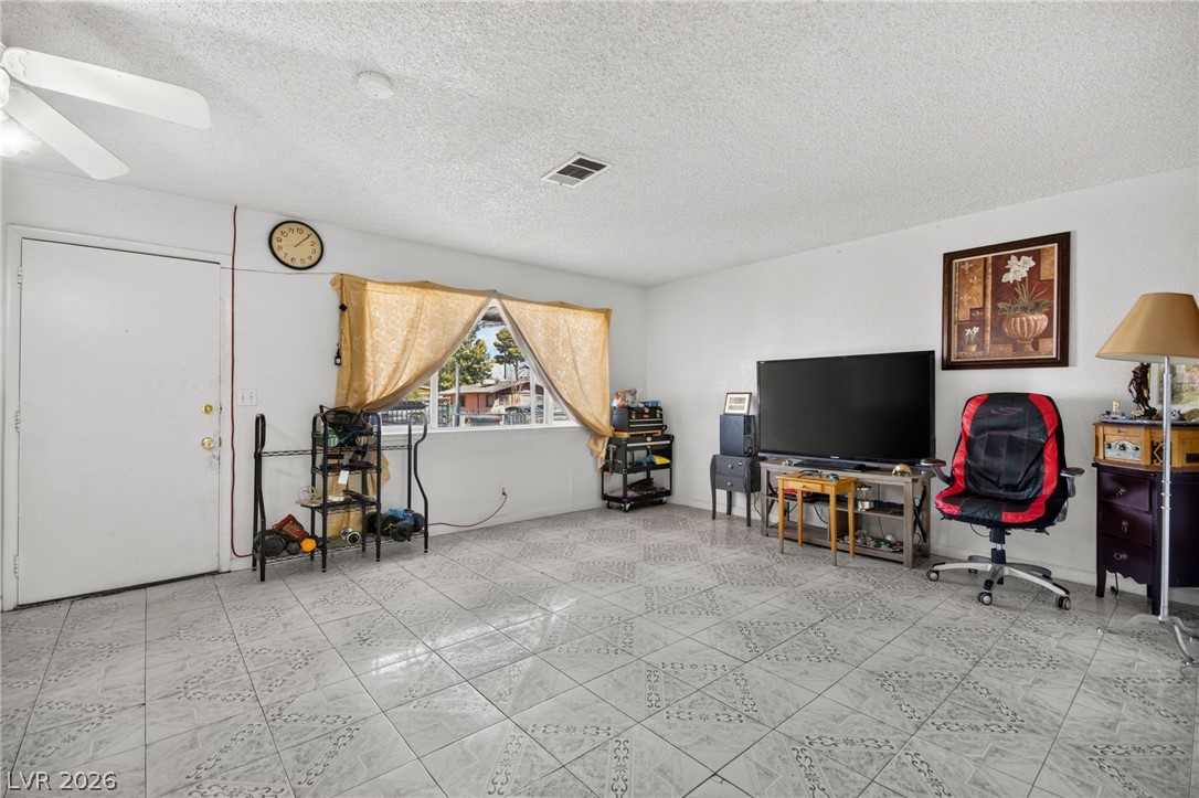 1237 Hassell Avenue