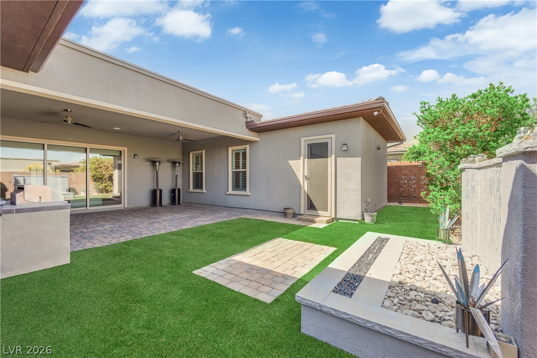 9828 Iron Sky Court
