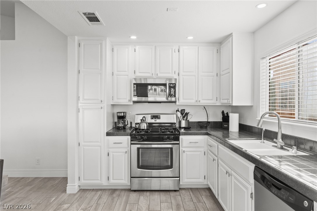1828 Escondido Terrace