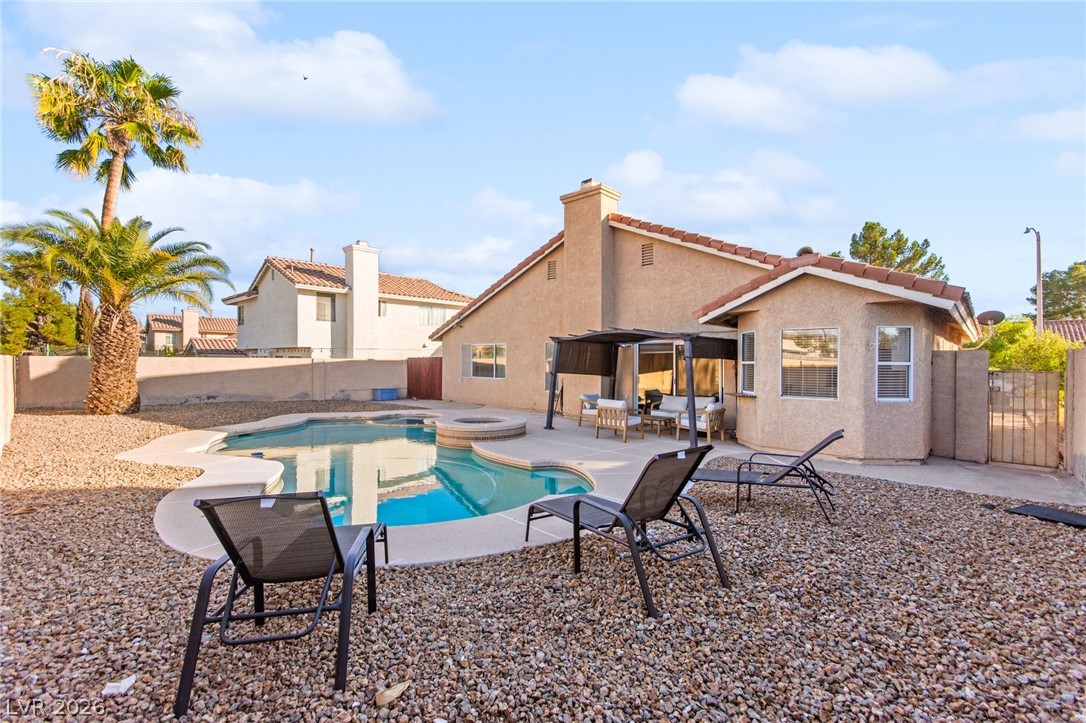 1828 Escondido Terrace