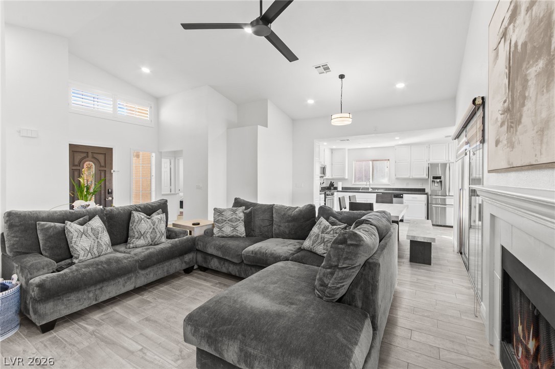 1828 Escondido Terrace
