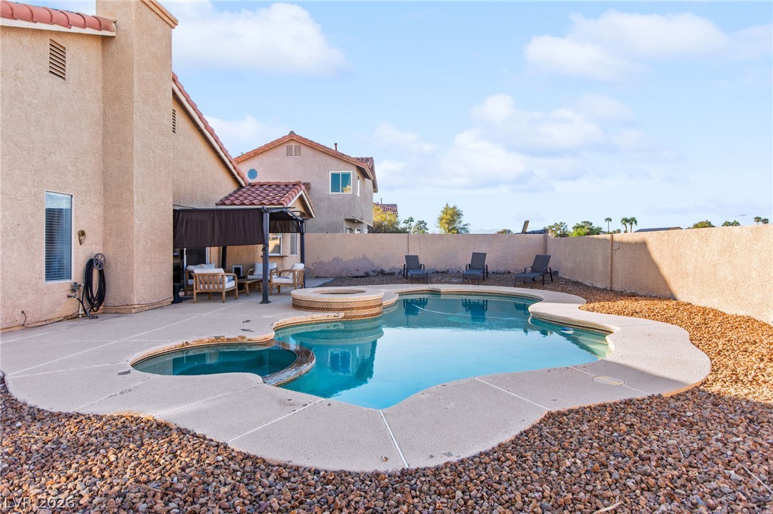 1828 Escondido Terrace