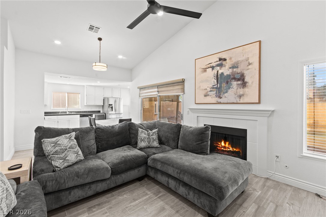 1828 Escondido Terrace