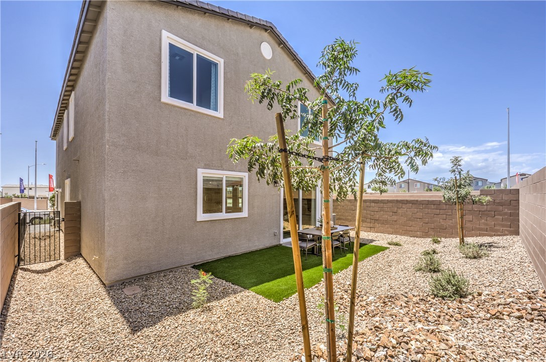 1821 Shondra Court
