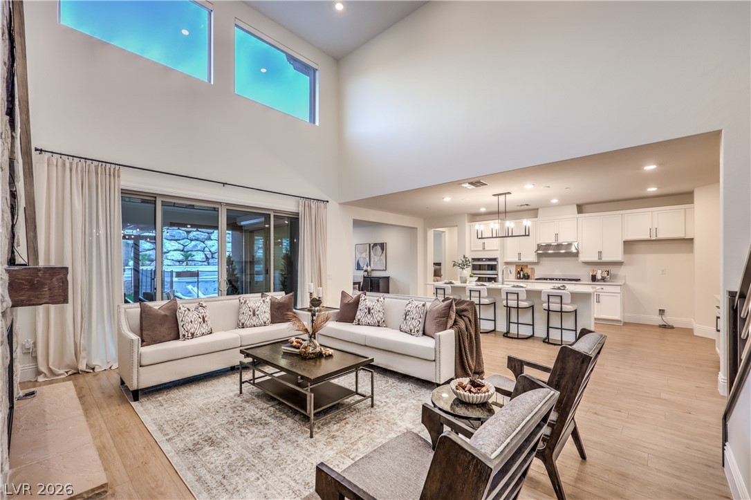 407 Prairie Sun Street