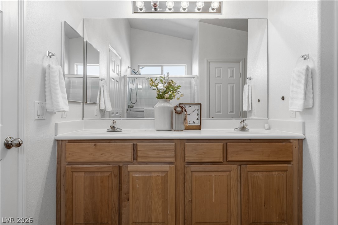 2204 Spartan View Court