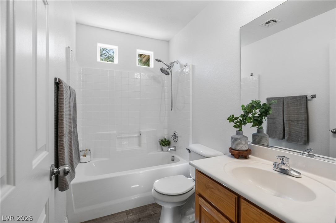 2204 Spartan View Court