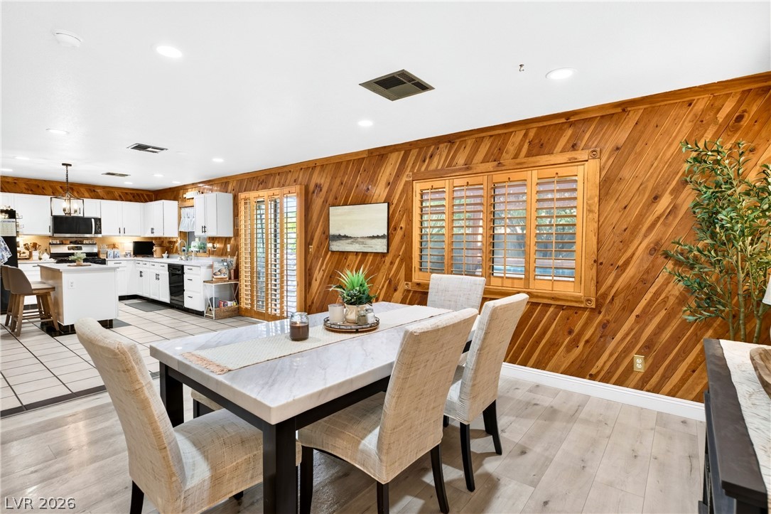 6228 Autumn Creek Drive