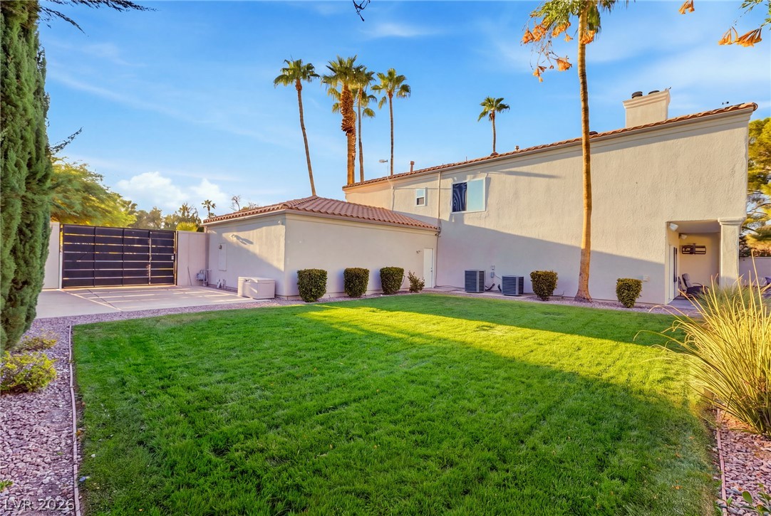 2060 Palm Canyon Court