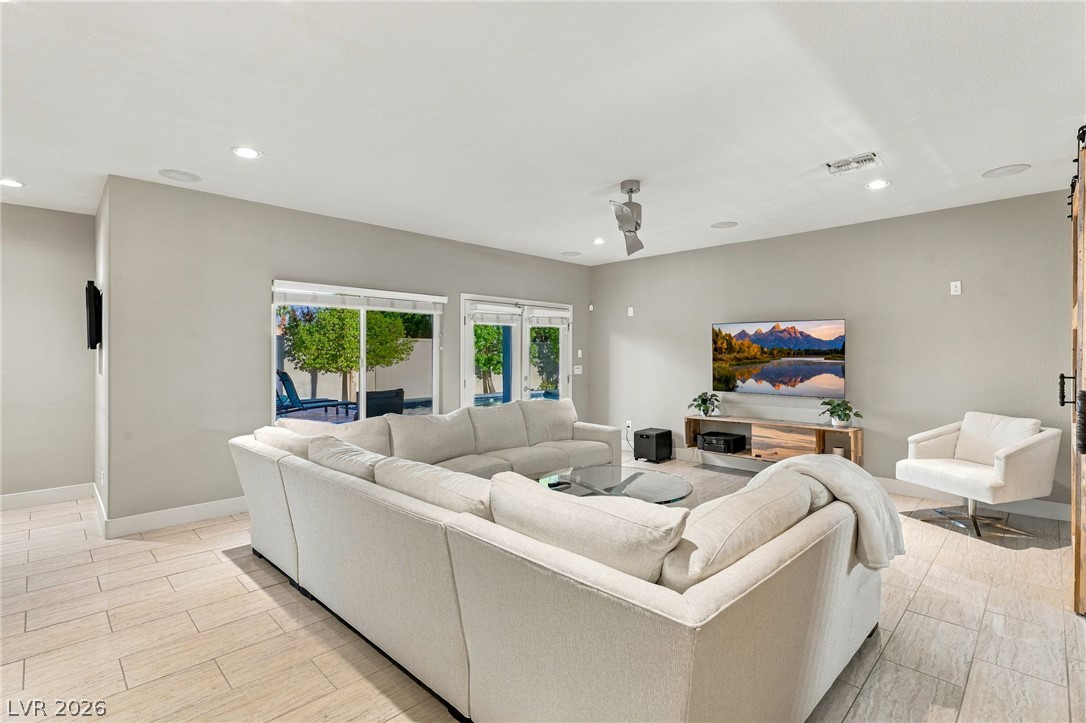 2060 Palm Canyon Court
